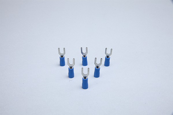 Tipo de pala de terminal aislado